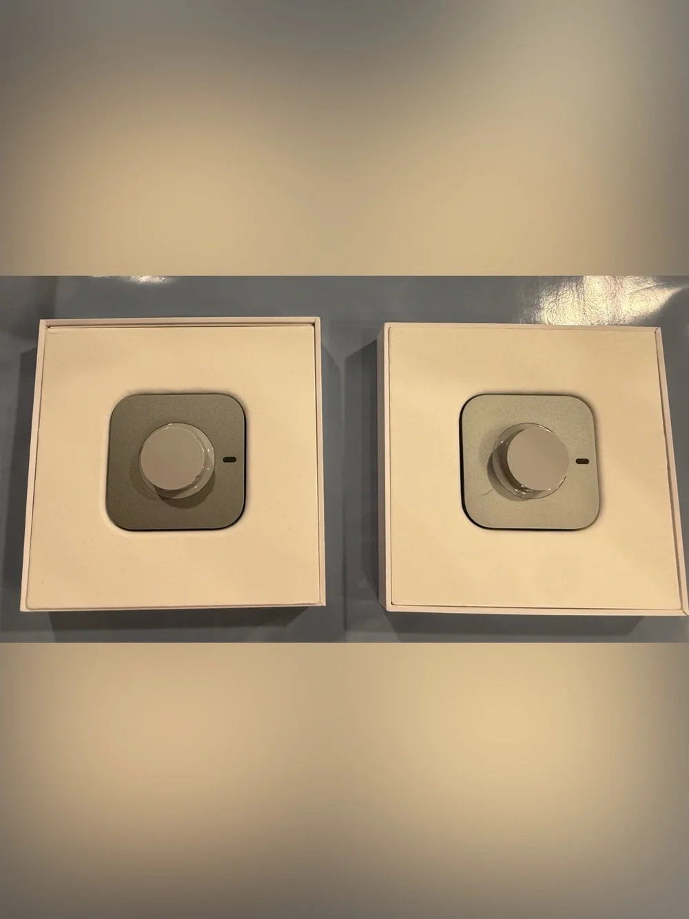 Oura Ring 4 Silver Size 14 Smart Ring Bundle w/ TWO Chargers & USB-C Cables